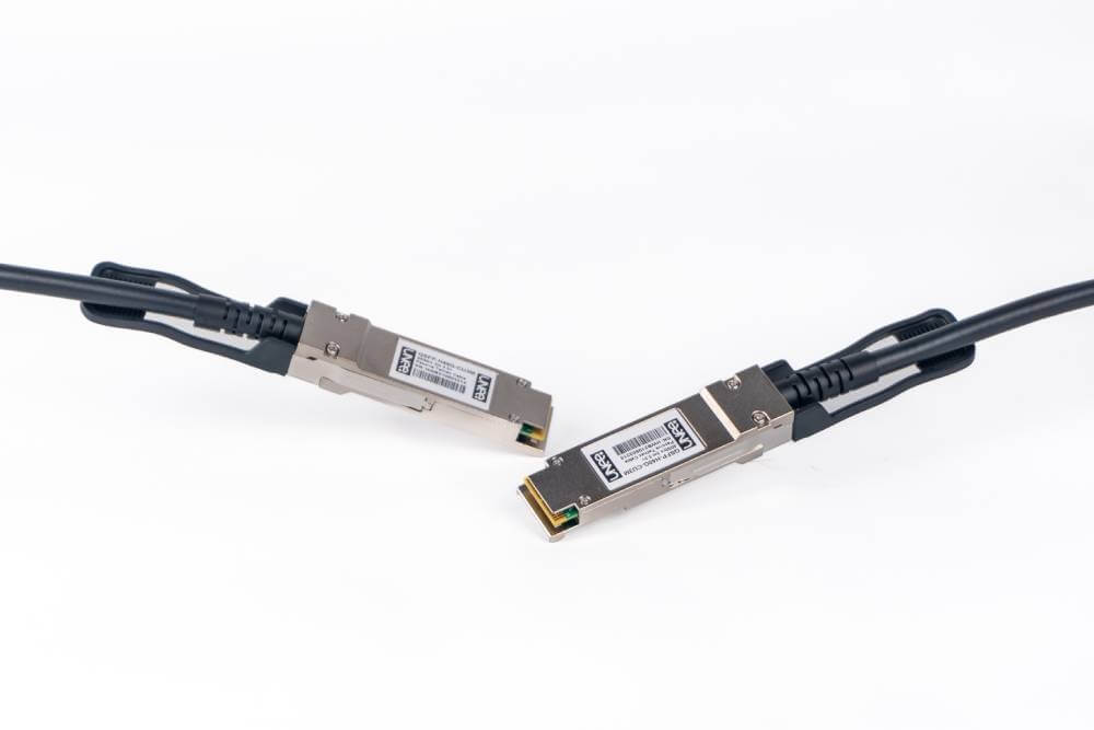 Cabo DAC QSFP+ 40G Unee QSFP-40G-CU3M 3m Passivo