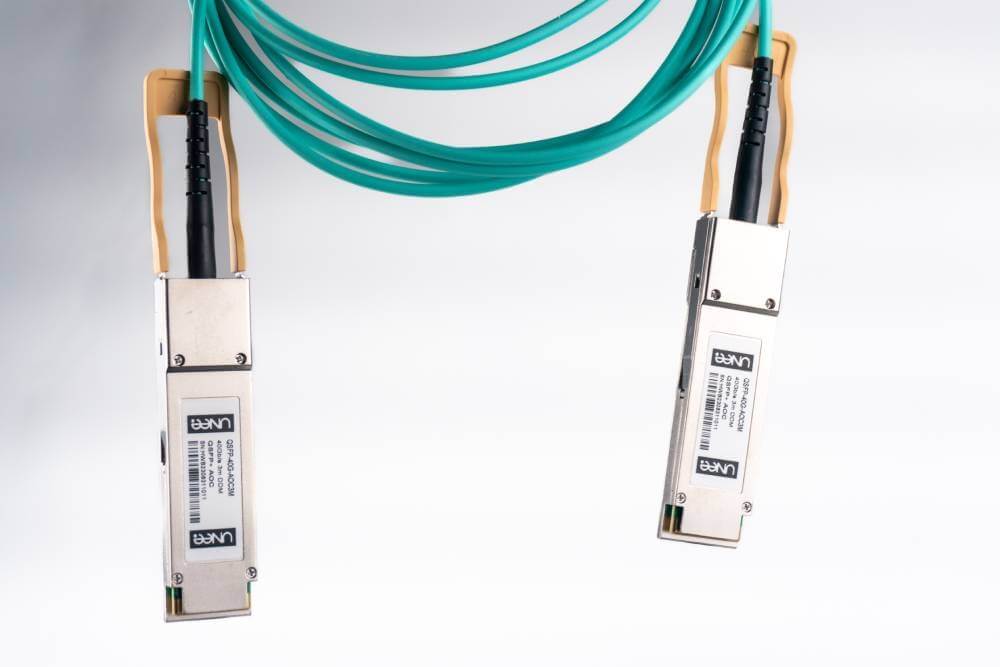 Cabo AOC QSFP+ 40G Unee QSFP-40G-AOC3M 3m