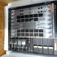 Switch Core Huawei S12700E-4 vista lateral com chassis aberto e módulos internos - Seminovo Outlet
